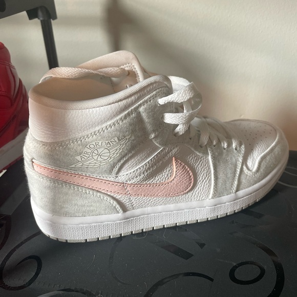 Women’s Nike Air Jordan’s worn once - Picture 1 of 2